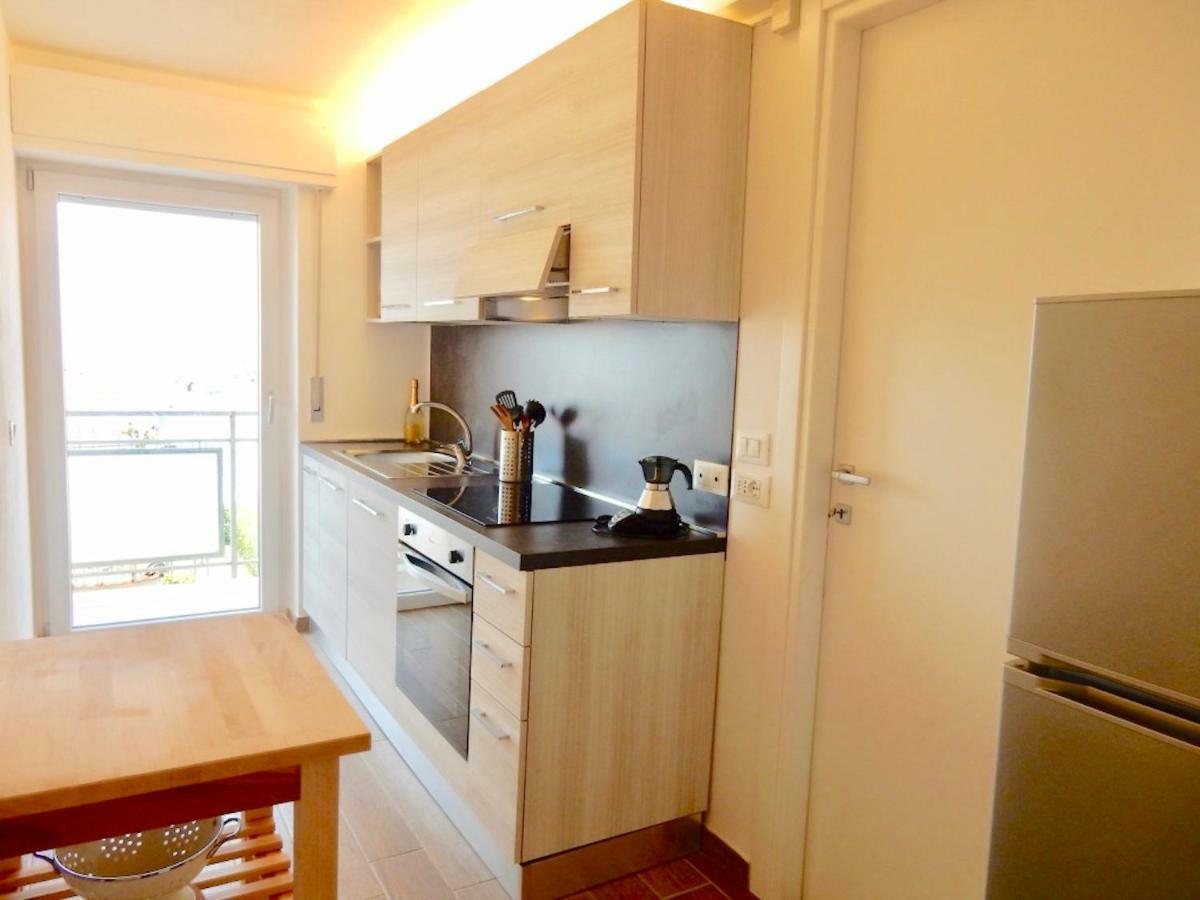 Ferienwohnung Attico Al Mare Viareggio Exterior foto